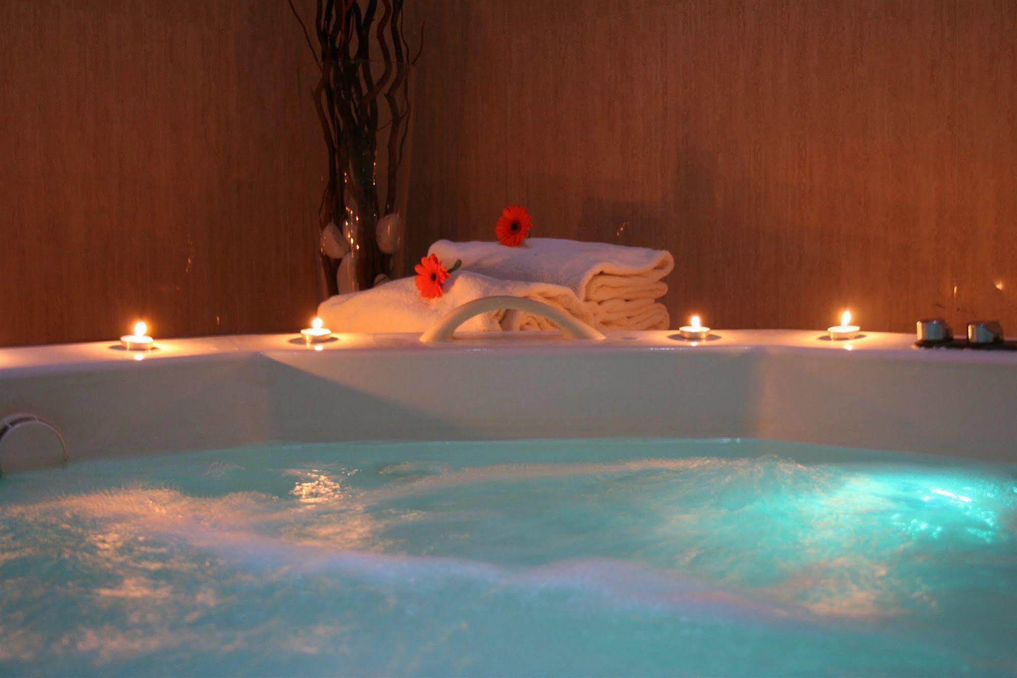 Hotel Dwo Garbi Millenni